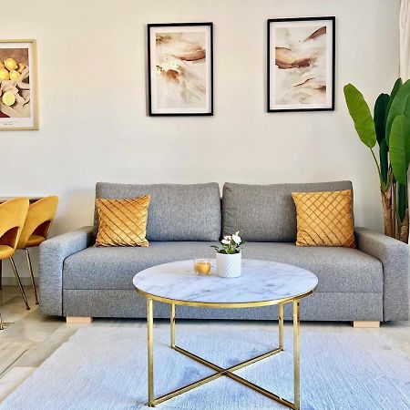 797 Holiday Rentals- Apartamento En Hotel Sunset Frente Al Mar Benalmádena Eksteriør billede