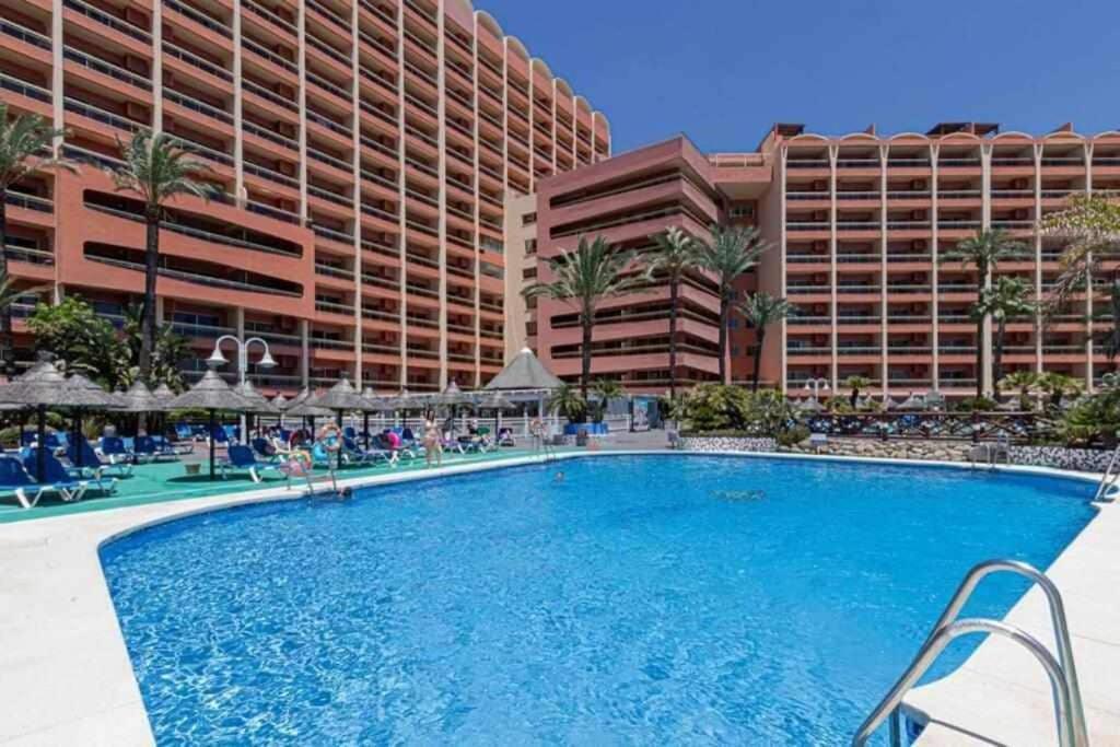 797 Holiday Rentals- Apartamento En Hotel Sunset Frente Al Mar Benalmádena Eksteriør billede