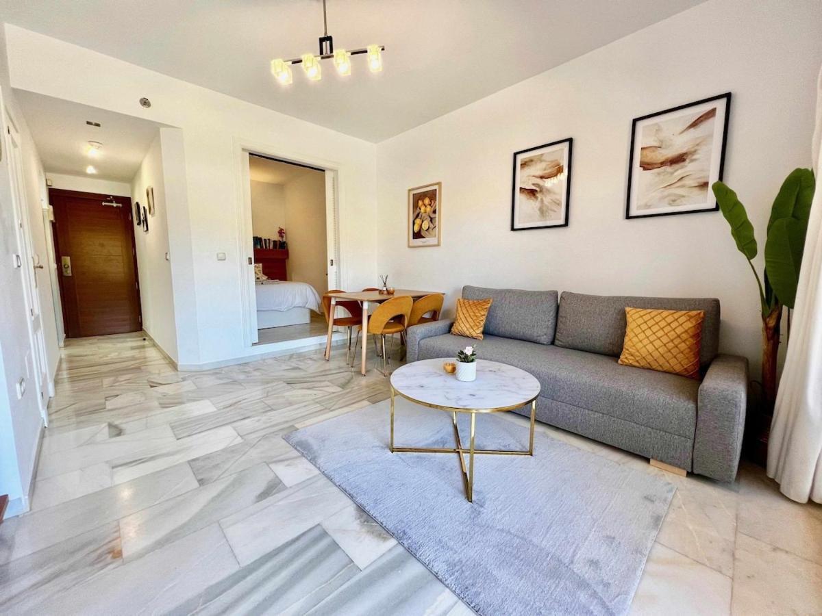 797 Holiday Rentals- Apartamento En Hotel Sunset Frente Al Mar Benalmádena Eksteriør billede