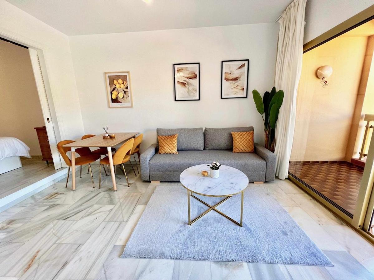 797 Holiday Rentals- Apartamento En Hotel Sunset Frente Al Mar Benalmádena Eksteriør billede