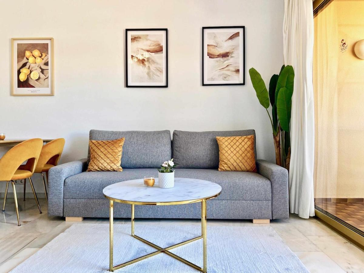 797 Holiday Rentals- Apartamento En Hotel Sunset Frente Al Mar Benalmádena Eksteriør billede