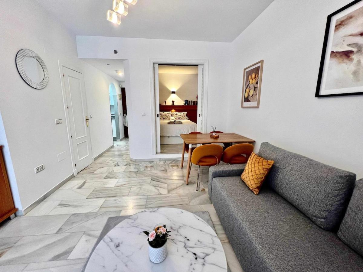 797 Holiday Rentals- Apartamento En Hotel Sunset Frente Al Mar Benalmádena Eksteriør billede