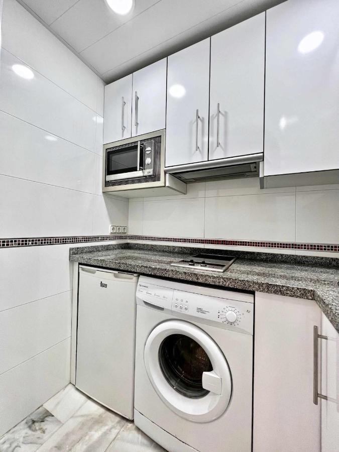 797 Holiday Rentals- Apartamento En Hotel Sunset Frente Al Mar Benalmádena Eksteriør billede