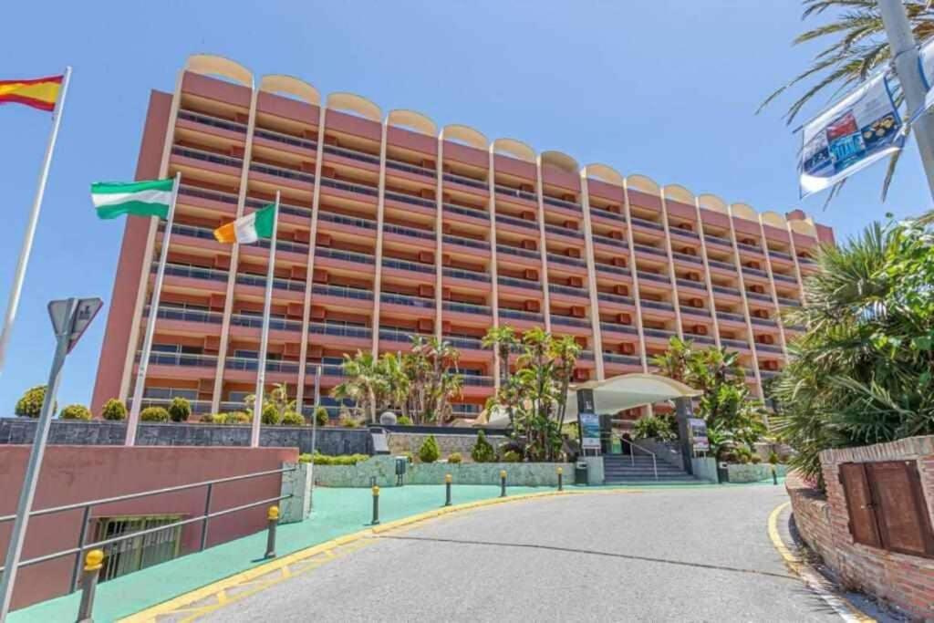 797 Holiday Rentals- Apartamento En Hotel Sunset Frente Al Mar Benalmádena Eksteriør billede
